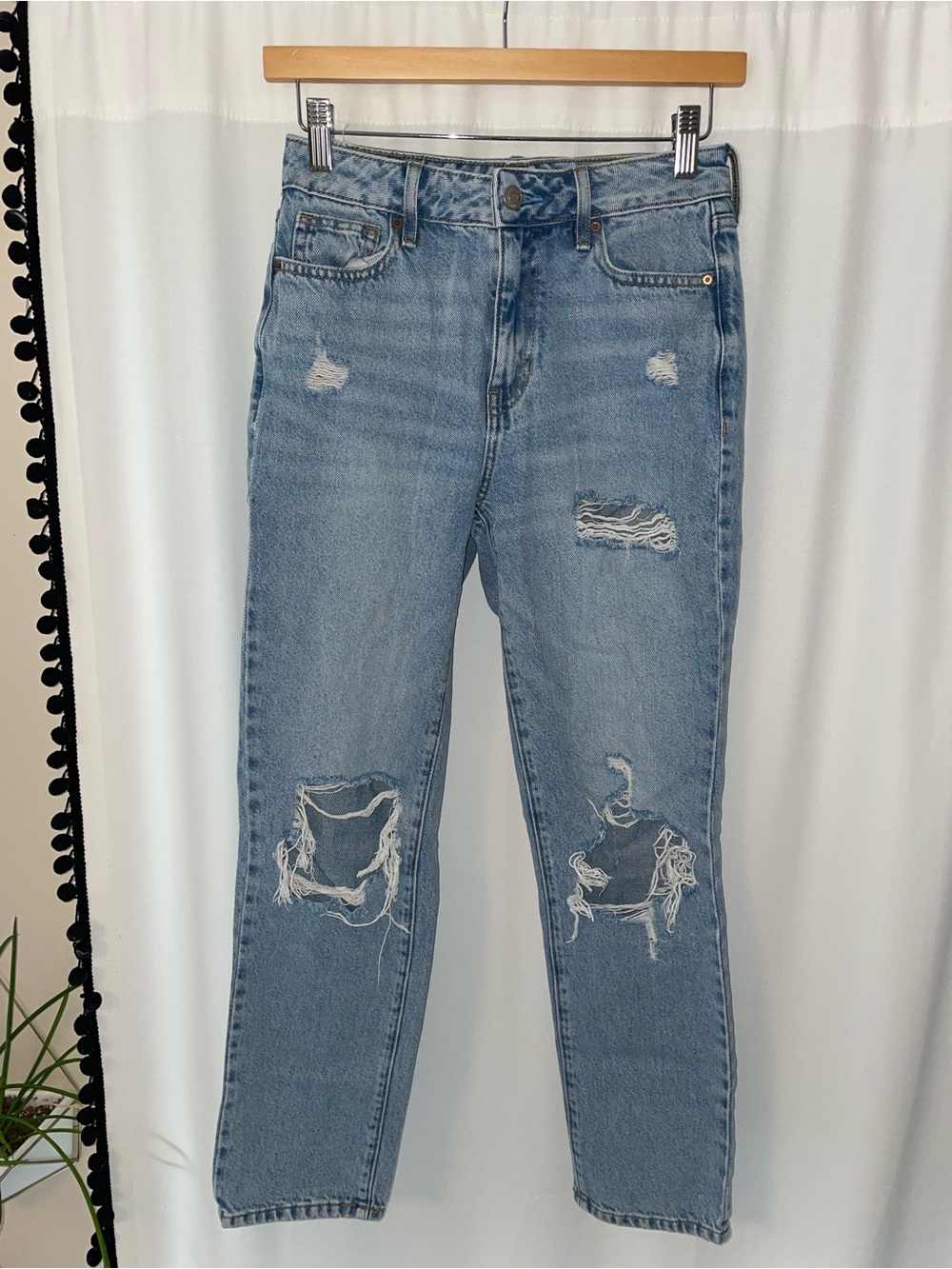 Pacsun mom jeans women’s 24 distressed ripped denim jean high waisted